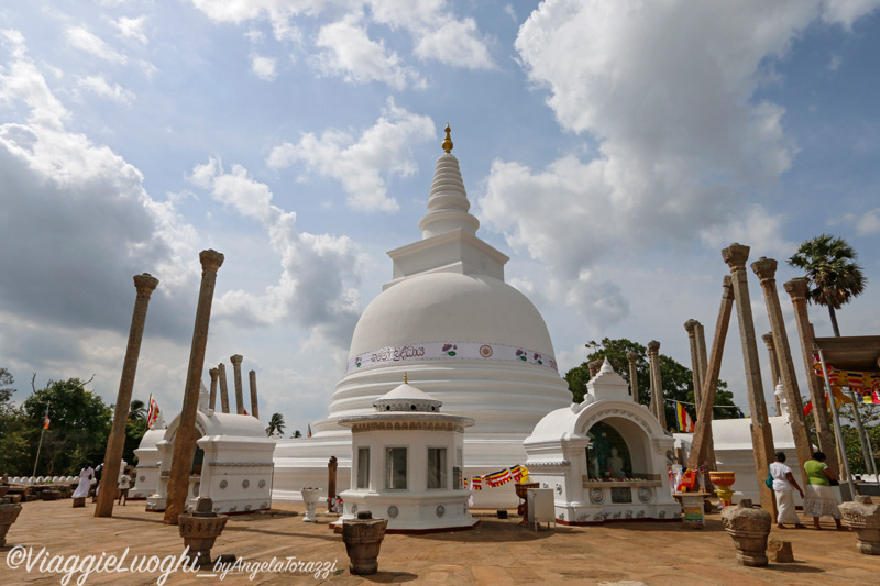 Sri Lanka Aug 14 0229 Anuradhapura