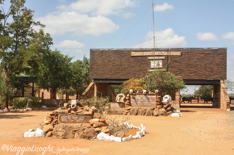 Kenya _0229 Galdessa Tsavo Est