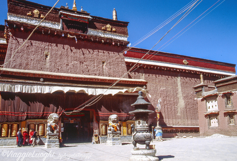 Tibet Oct 07 094 Sakya