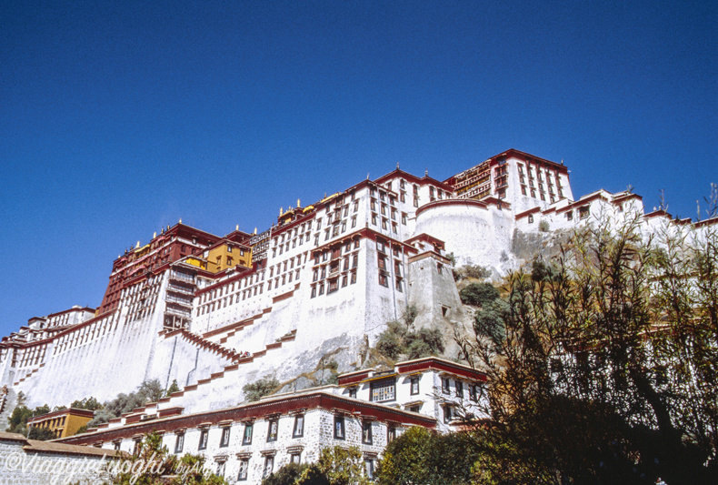 Tibet Oct 07 236 Lhasa Potala