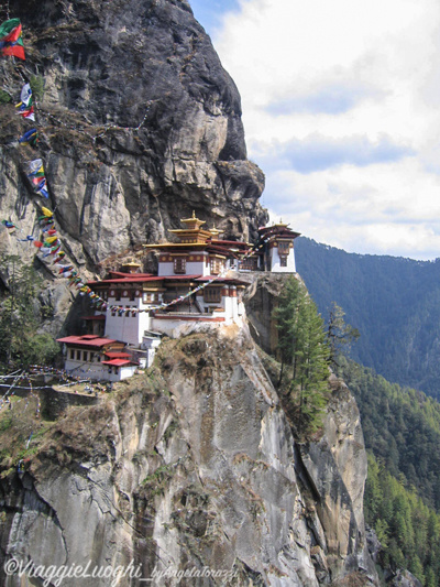 BHUTAN MARZO’08 019 Taktsang