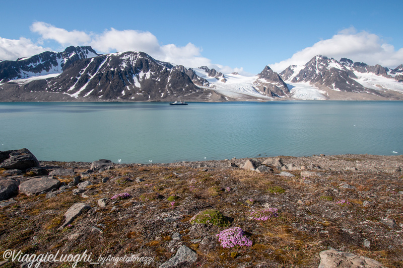 Svalbard Jul 2024 – 00515 RaudFjord